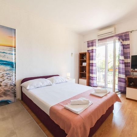 Apartment Livaja Kaštel Novi Exteriör bild